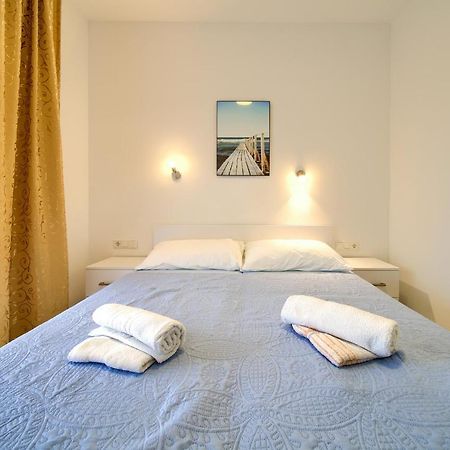 Apartmani Mara Matic Malinska Extérieur photo