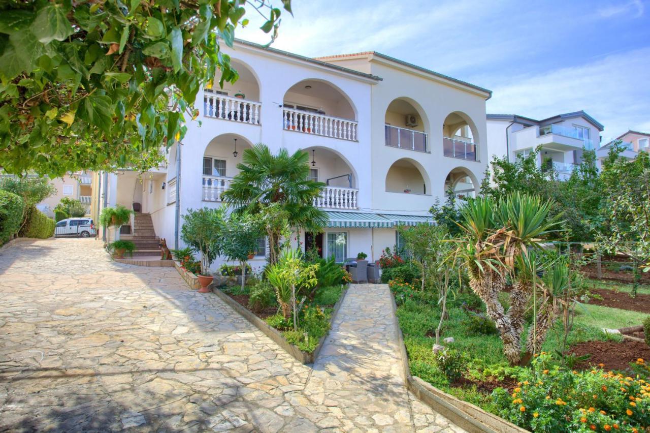Apartmani Mara Matic Malinska Extérieur photo
