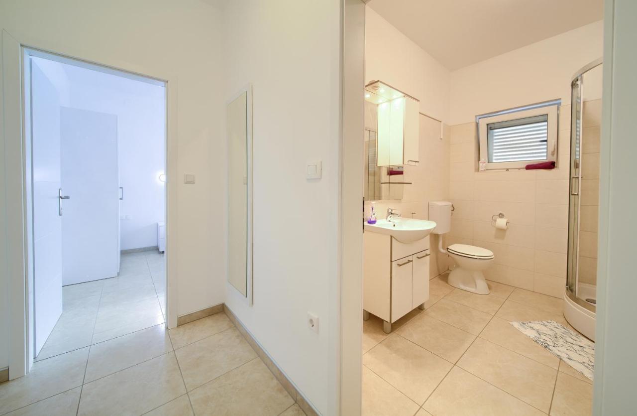 Apartmani Mara Matic Malinska Extérieur photo