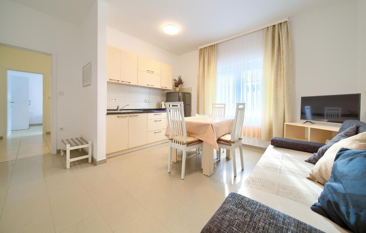 Apartmani Mara Matic Malinska Extérieur photo