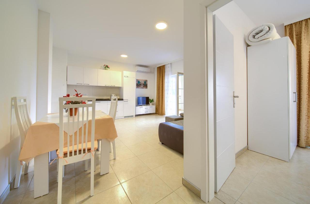 Apartmani Mara Matic Malinska Extérieur photo