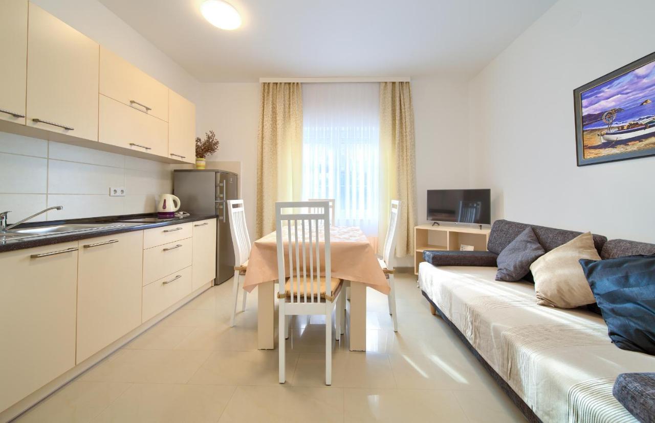 Apartmani Mara Matic Malinska Extérieur photo